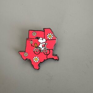Peanuts Enamel Pin - NO BOX